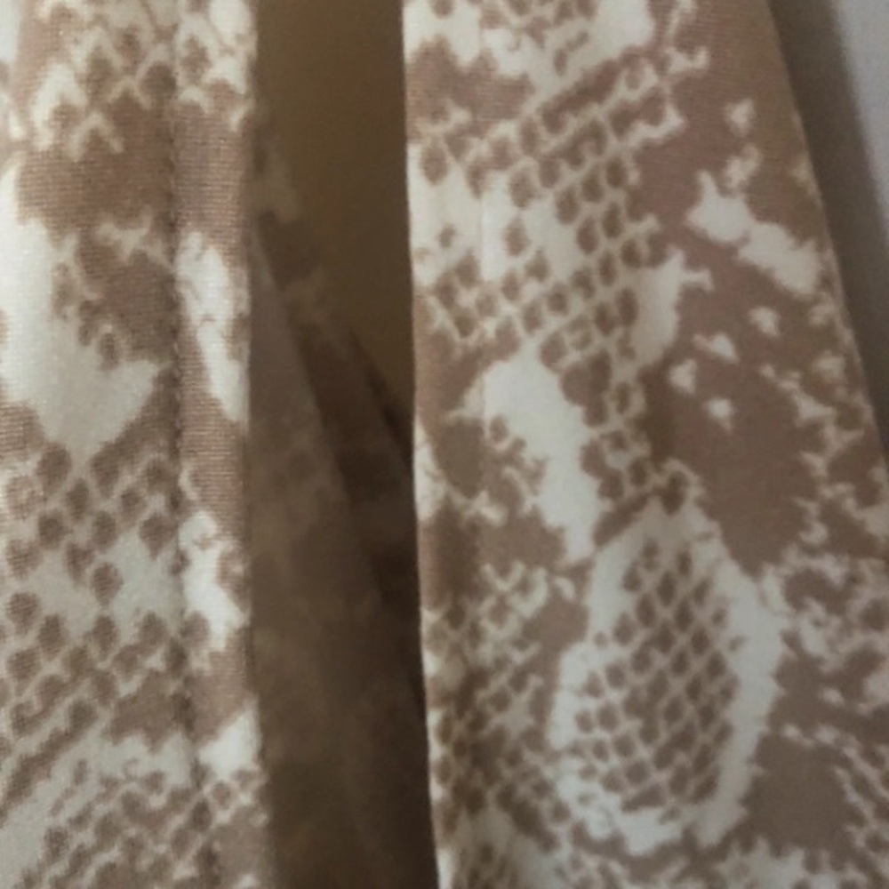 Women’s blouse - Picture 3 of 4